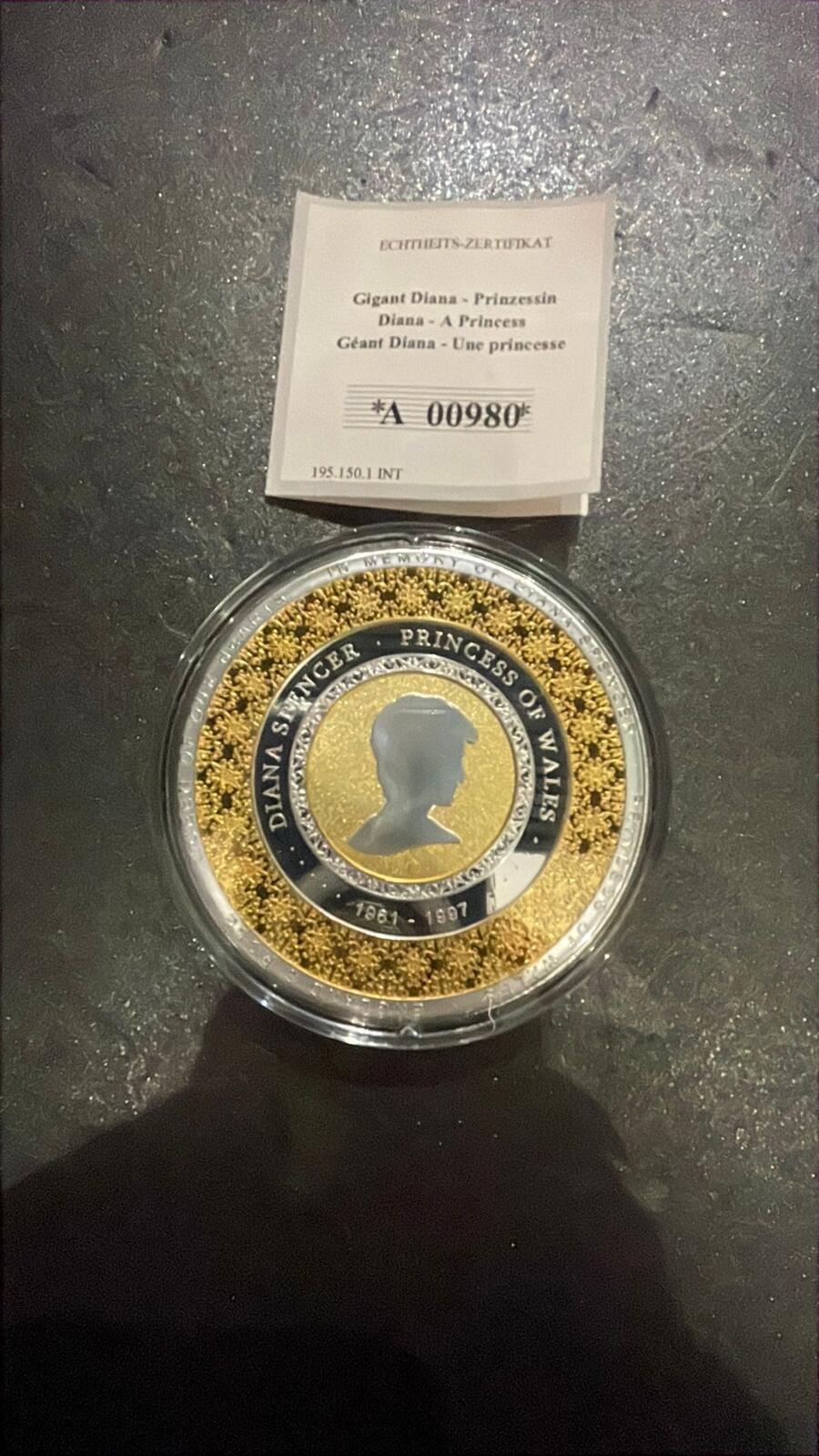 Princess Diana Copper Proof Coin 2021 - 110g Gold Plated