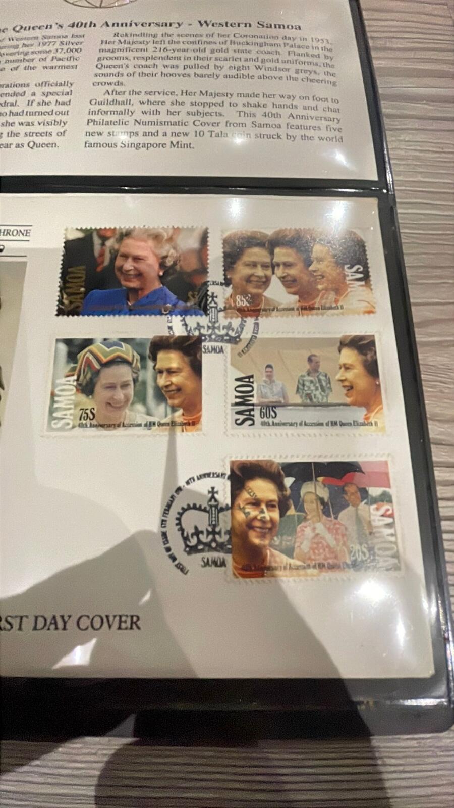 Her Majesty The Queen's 40th Anniversary Coin and Stamp - Western Samoa 1992