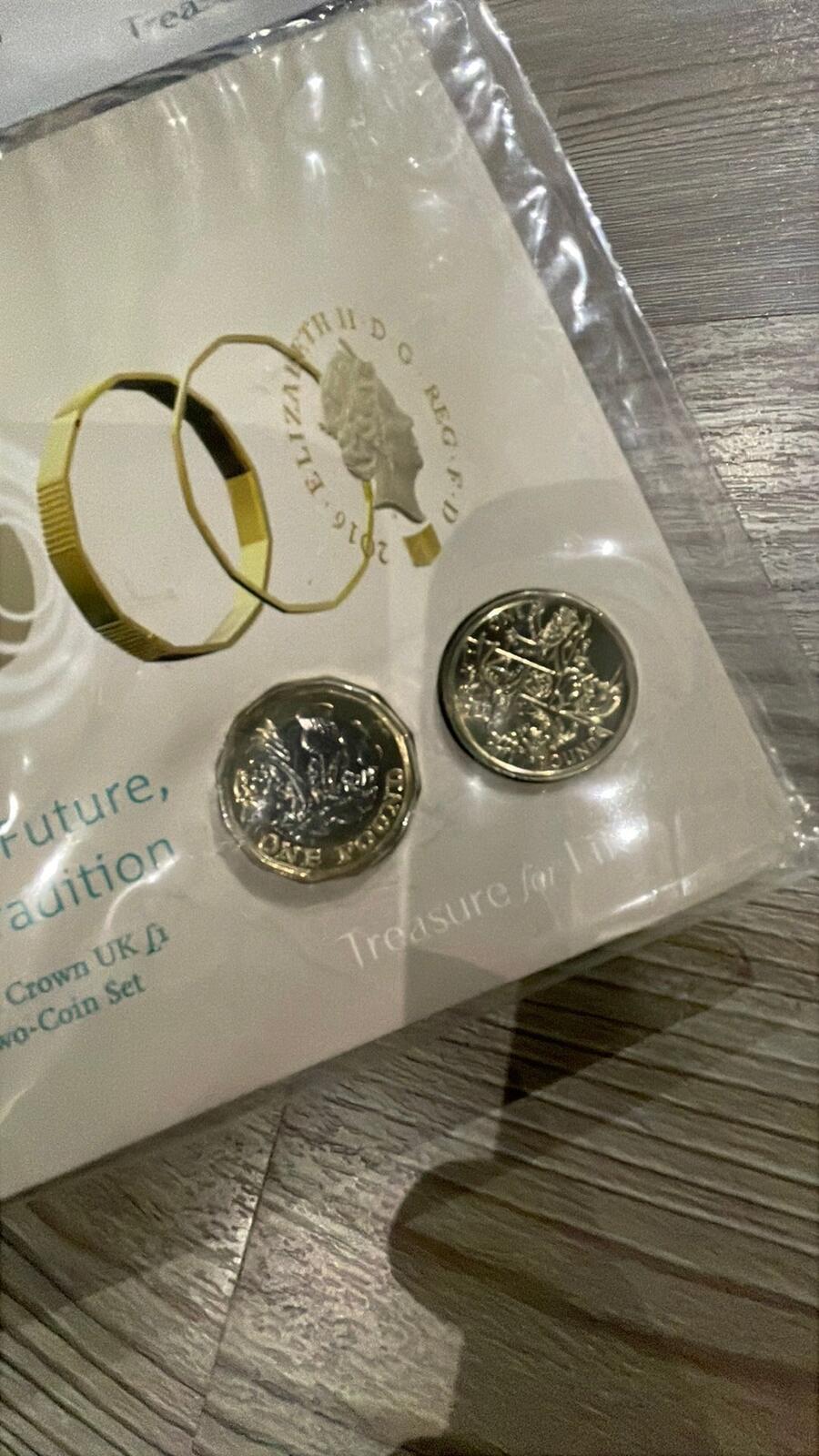 The Royal Mint 2016 UK £1 Brilliant Uncirculated Two-Coin Set