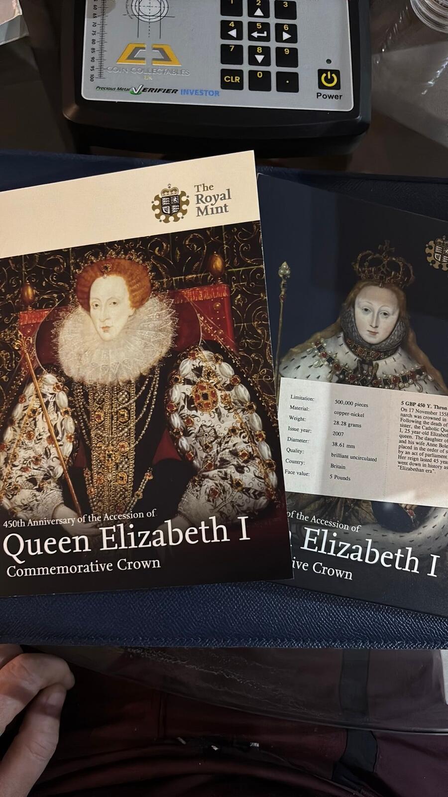 The Royal Mint Queen Elizabeth I Commemorative £5 Crown 2007 Copper Coin