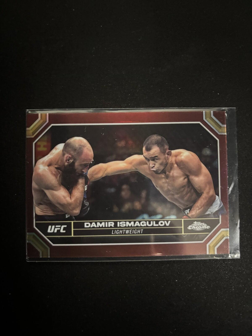 Damir Ismagulov Magenta Refractor Topps Chrome UFC - Magenta Refractor 52 NM