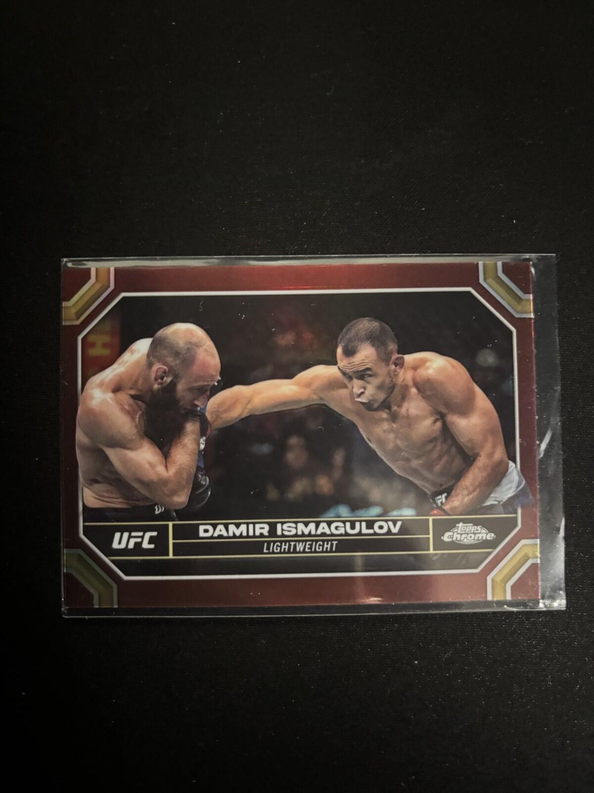 Damir Ismagulov Magenta Refractor Topps Chrome UFC - Magenta Refractor 52 NM