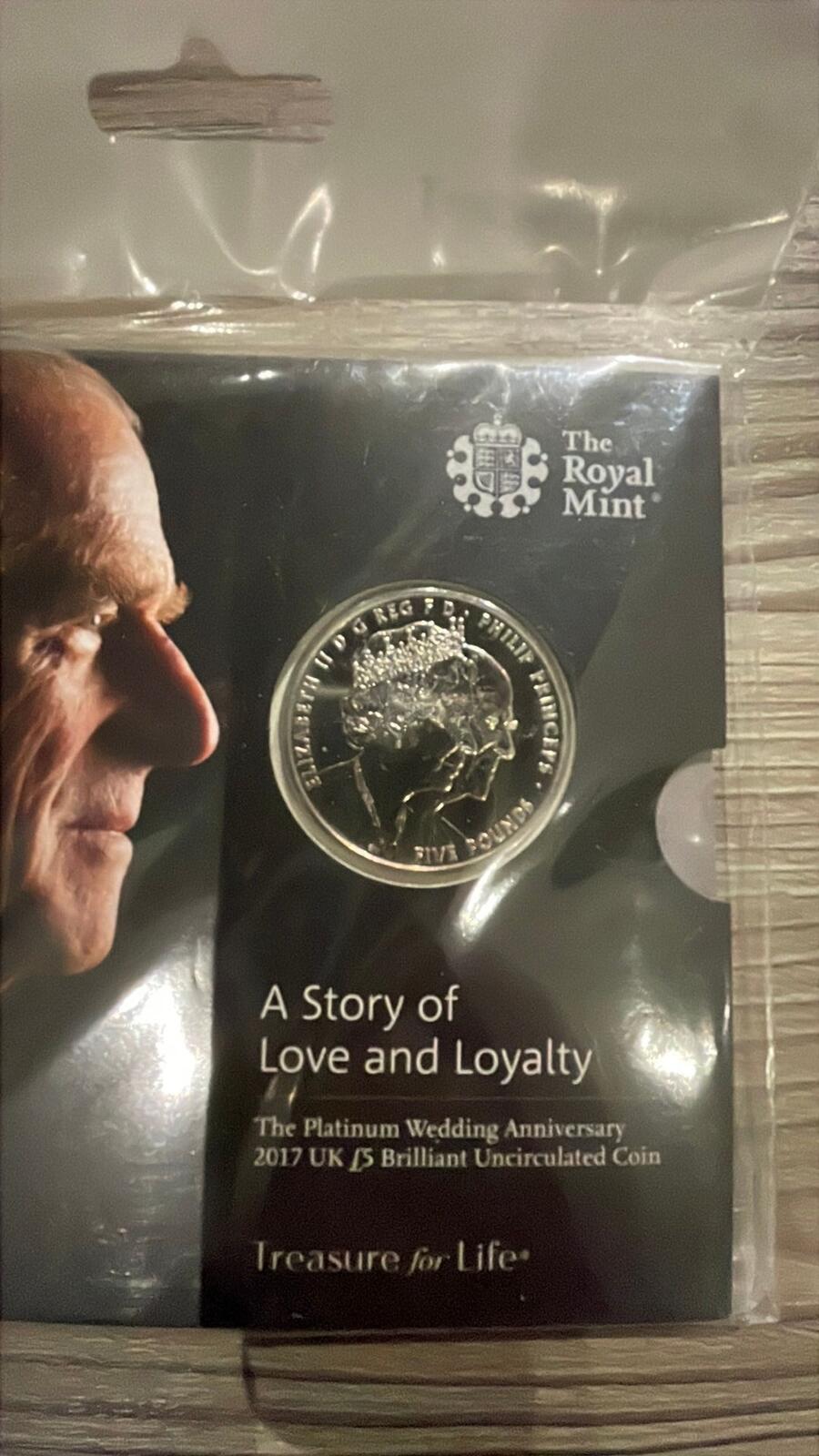 The Royal Mint 2017 UK Platinum Wedding Anniversary £5 Coin
