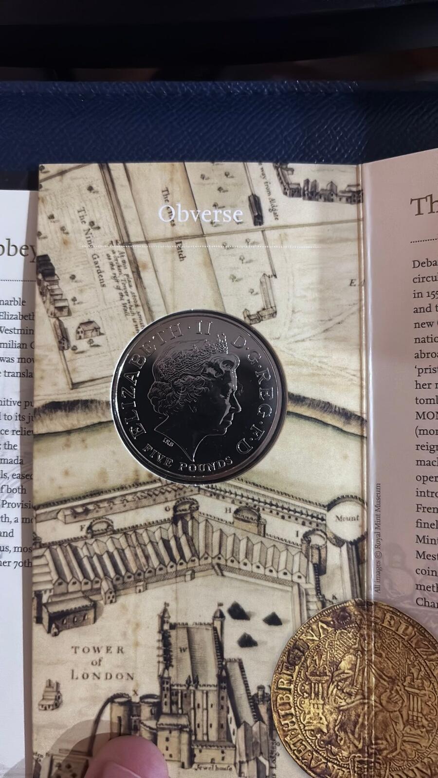 The Royal Mint Queen Elizabeth I Commemorative £5 Crown 2007 Copper Coin