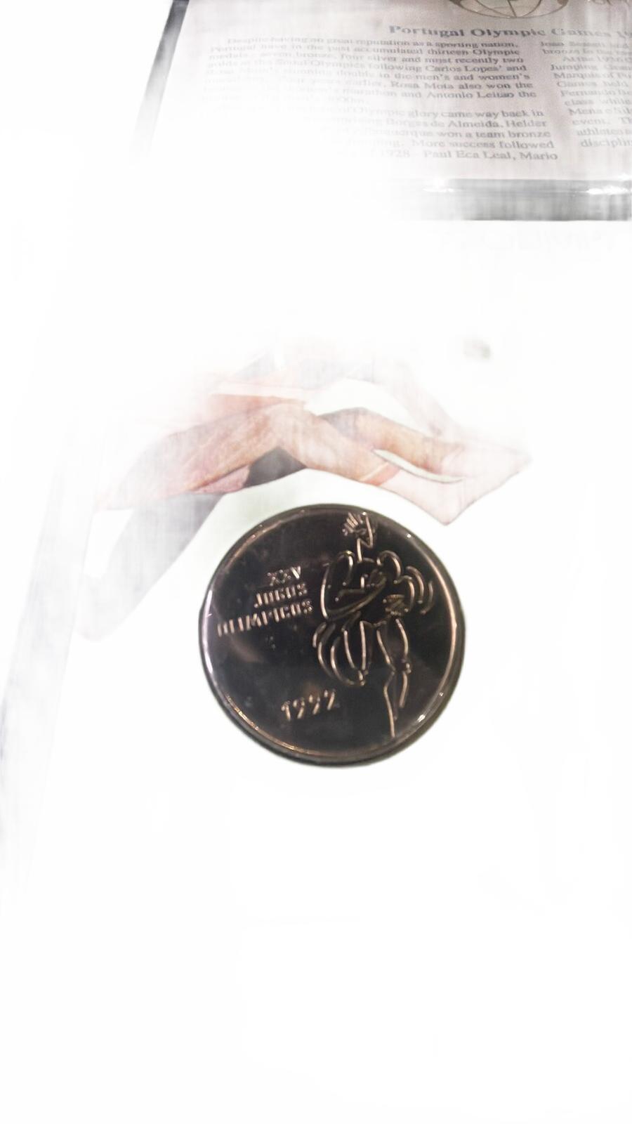 1992 Portugal Olympic Games Commemorative Coin and Stamp Set