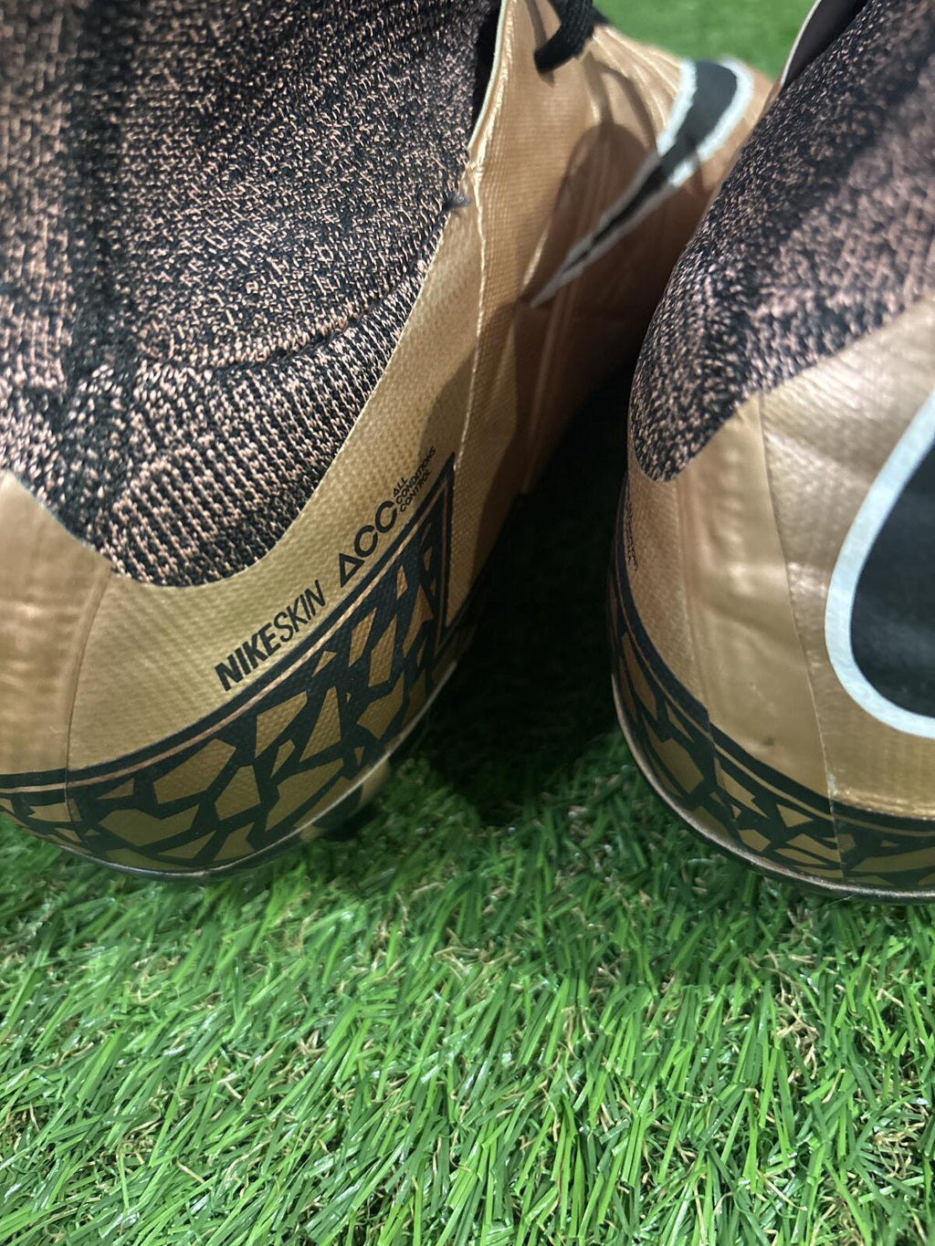 UK 11.5 - Nike Hypervenom Phantom III Elite FG Football Boots